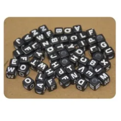 Cuentas De Letras Negro 6X6MM