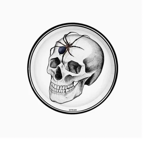 Platos Cartón Halloween Cráneo Bicho 17cm