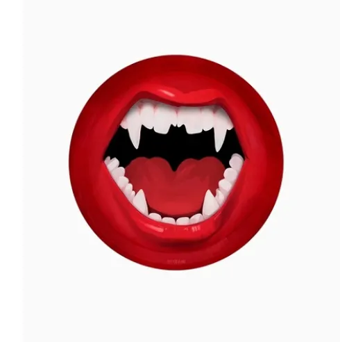 Platos Cartón Vampiro Colmillos 17cm